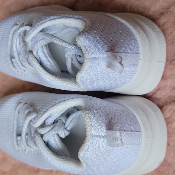 Athletic Works Women's Sneakers - Picture 5 of 8